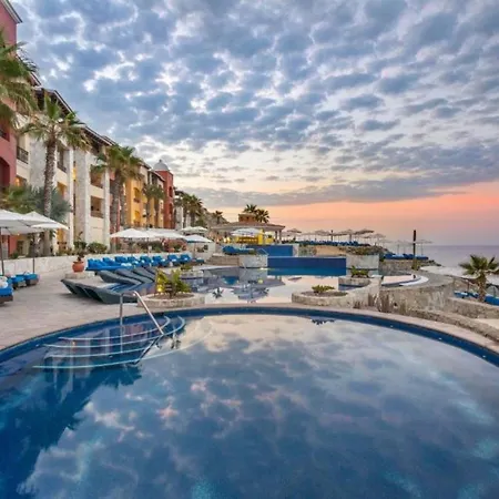 Luxurious Family Suite At Cabo San Lucas